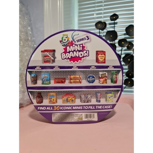 Zuru Surprise 5 Mini Brands Series 3 Collector's Case With 5 Exclusive Minis NIB - Picture 3 of 4